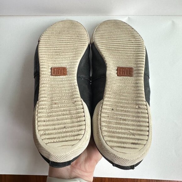 Frye Women's Size 8 Melanie Slip On Black Leather Casual Minimalist Comfort - Picture 6 of 6